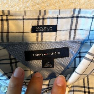 Tommy Hilfiger button up
